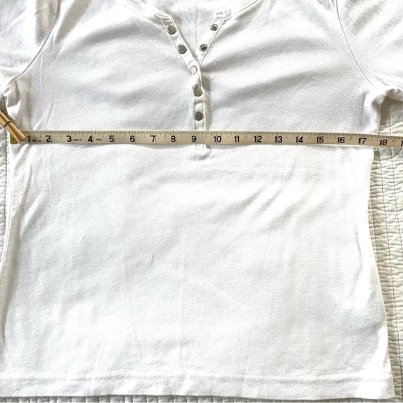 🔹3/$15🔹 White Top - Petite Small - Picture 9 of 10